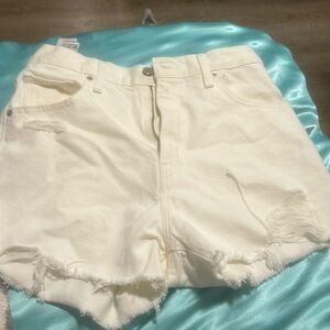 Levi’s mom shorts size 28